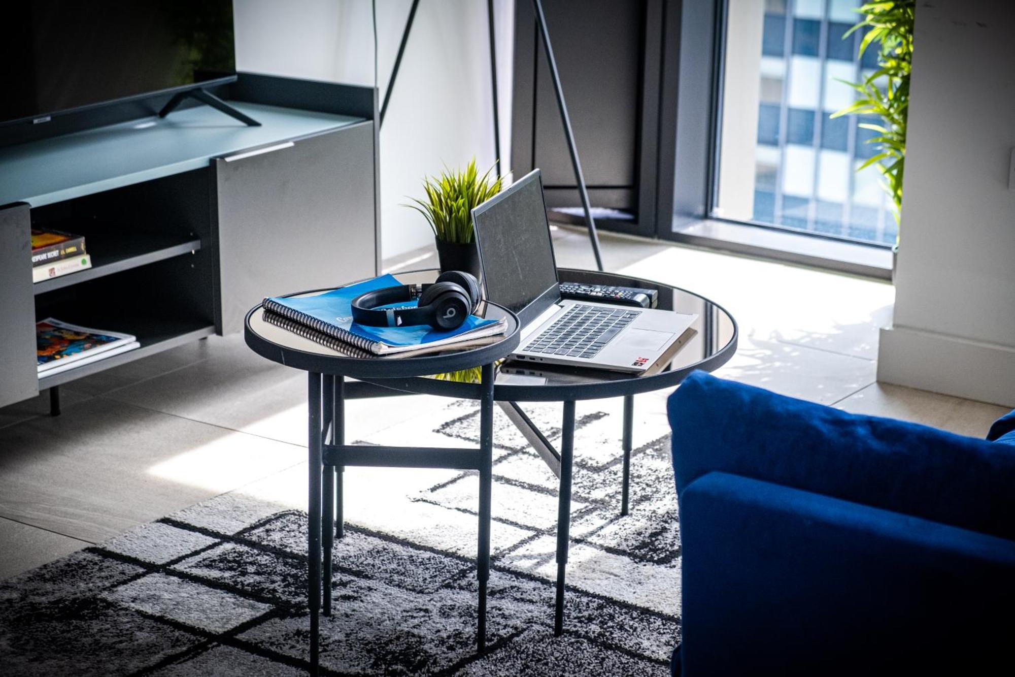 Mercian Luxury Serviced Apartments- Birmingham City Centre - Your Perfect Stay - Gym Rooftop Terrace Cinema Room מראה חיצוני תמונה